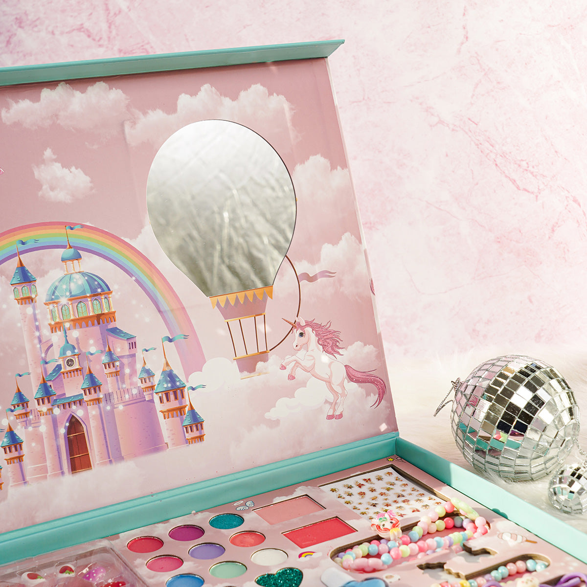 28 Pieces Make Up & Accessory Kit - Kee&Ka