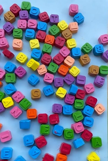 Scrabble Crayon set of 30 - Kee&Ka